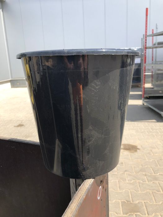 wiadro plastikowe doniczka pojemnik