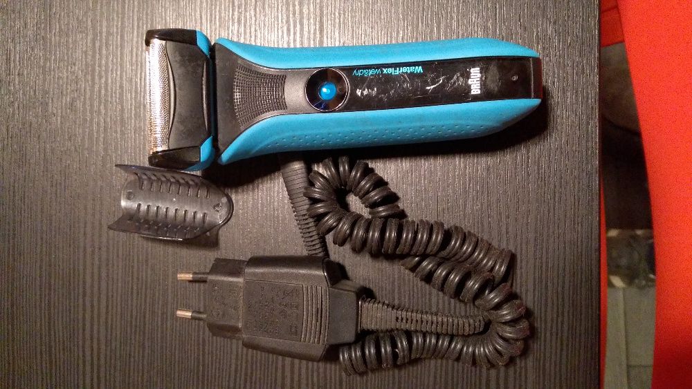 Máquina de Barbear Braun Waterflex Wet&Dry
