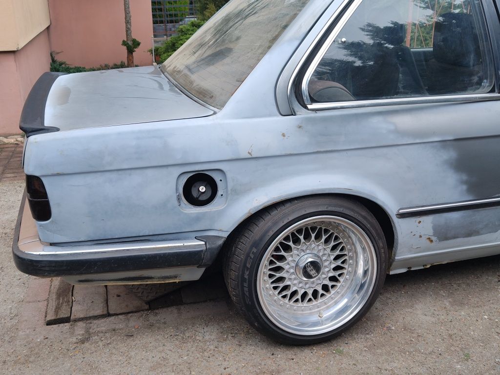 BMW E30 coupe 2d M20
