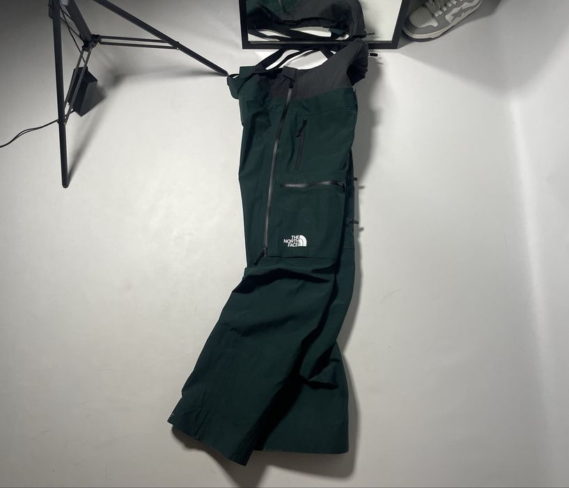 Гірськолижні трекінгові штани The North Face Summit Series M мембраные