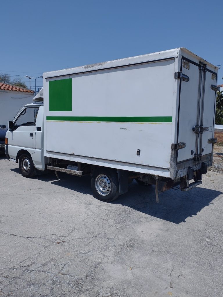 Mitsubishi L300 2.5 Turbo Isotérmica