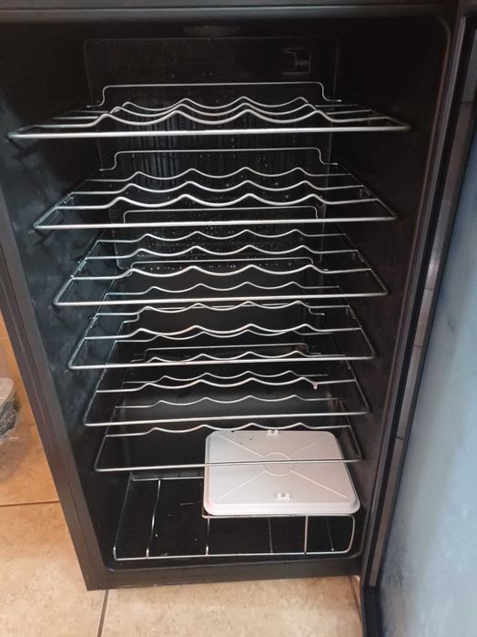 Cave de vinhos Eletronia