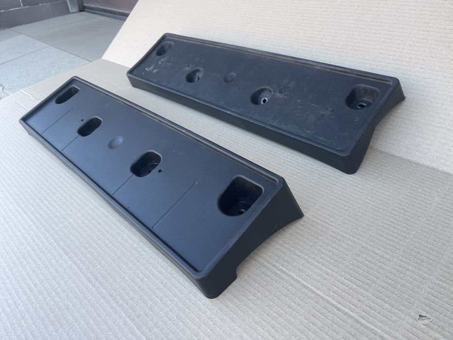 Ford Mustang Mach E подіум під номер