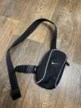 Маленькая сумка  Nike бананка