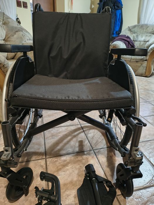 Nowy wózek inwalidzki