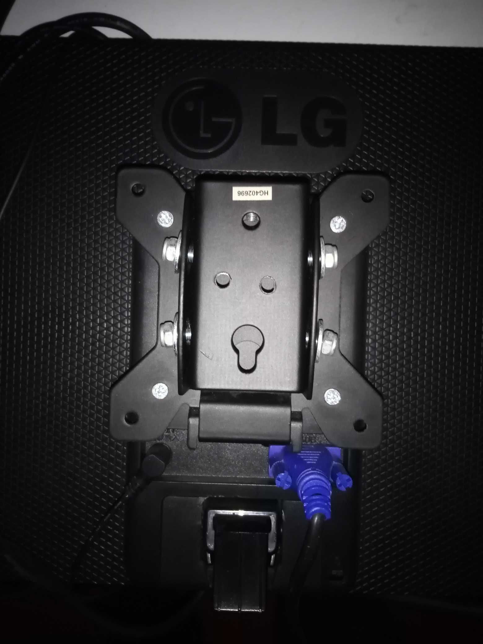 Monitor LG 18,5 cala