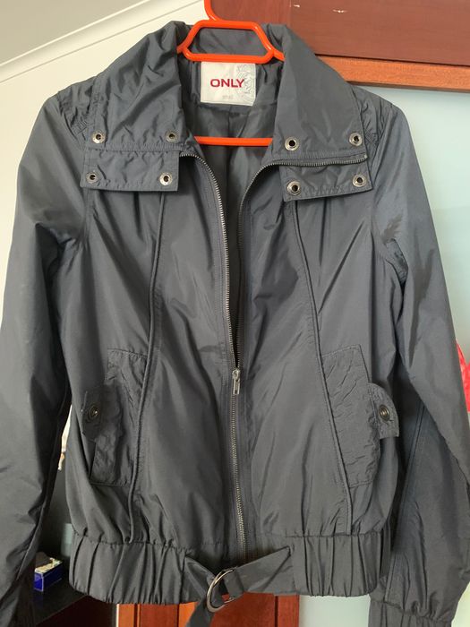 Casaco impermeável, fino, Only, azul escuro, como novo.