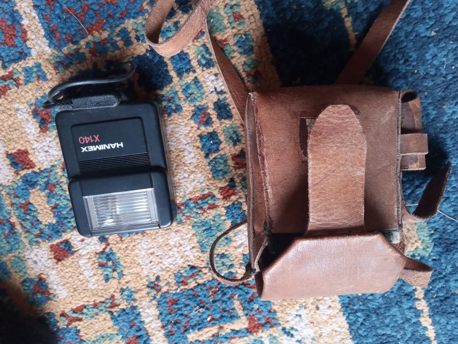 Lampa błyskowa hanimex x140 pokrowiec