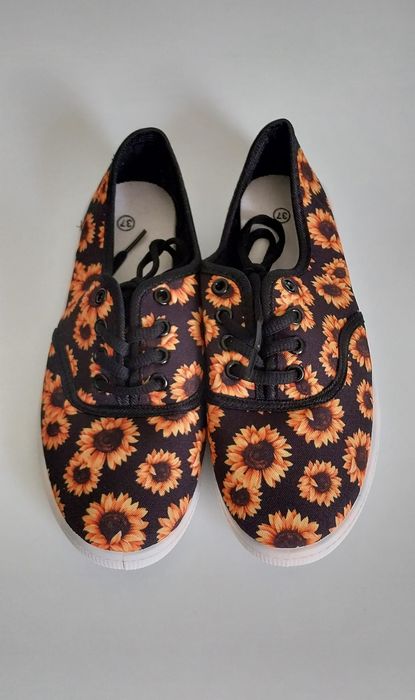 Trampki damskie- nowe