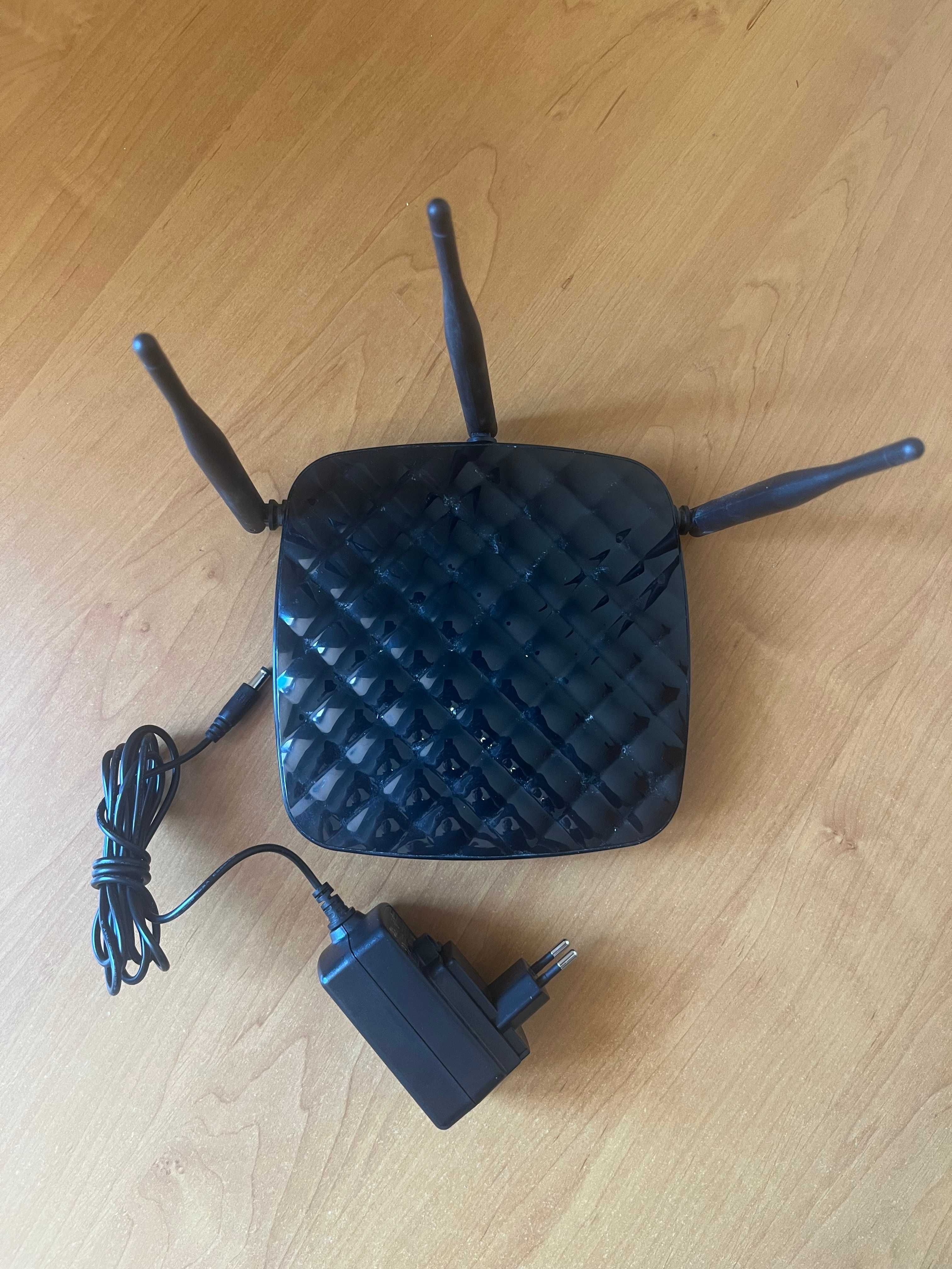 Router Pentagram Cerberus P6806