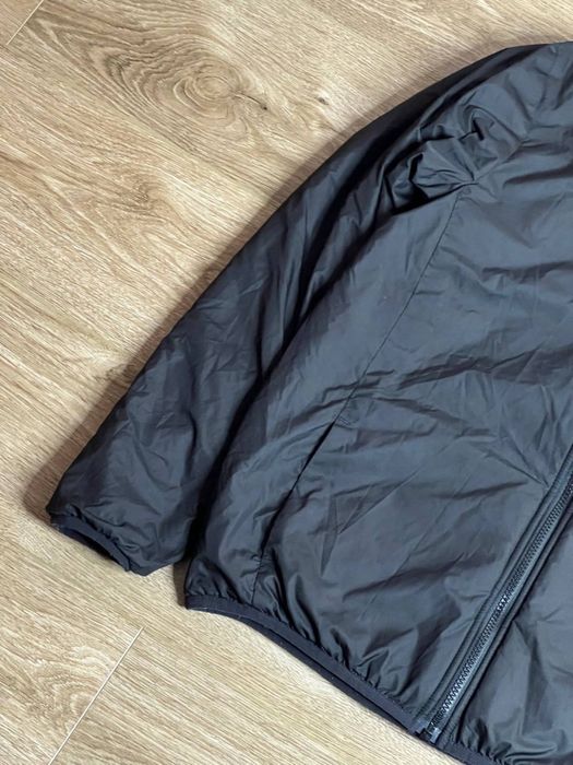 Продам БОМБЕЗНУ чоловічу куртку Helly Hansen Champ Reversible Camo Jac