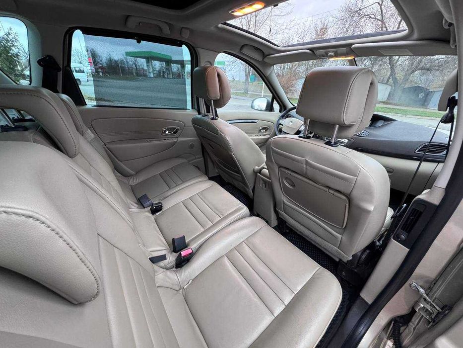 Renault Scenic 2011 1.6dci BOSE Мкпп-6