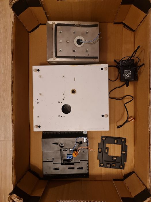 Zestaw wideomofon Legrand +zasilacz