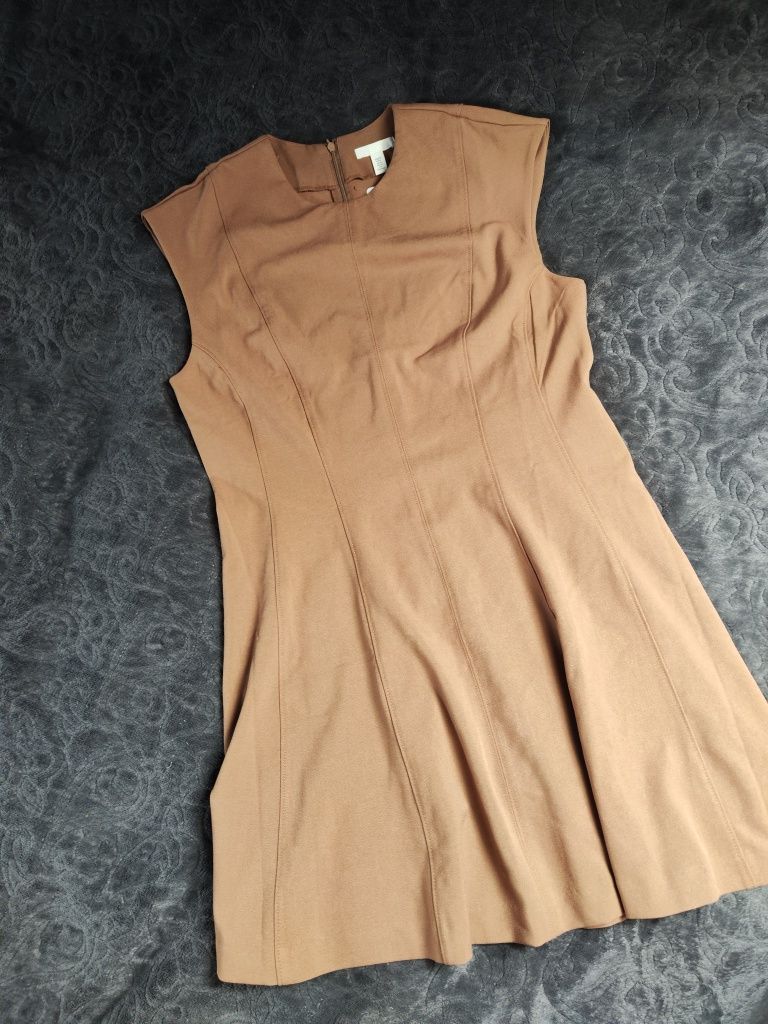 Sukienka H&M hm camel Basic szafa kapsułowa brązowa beżowa M do pracy
