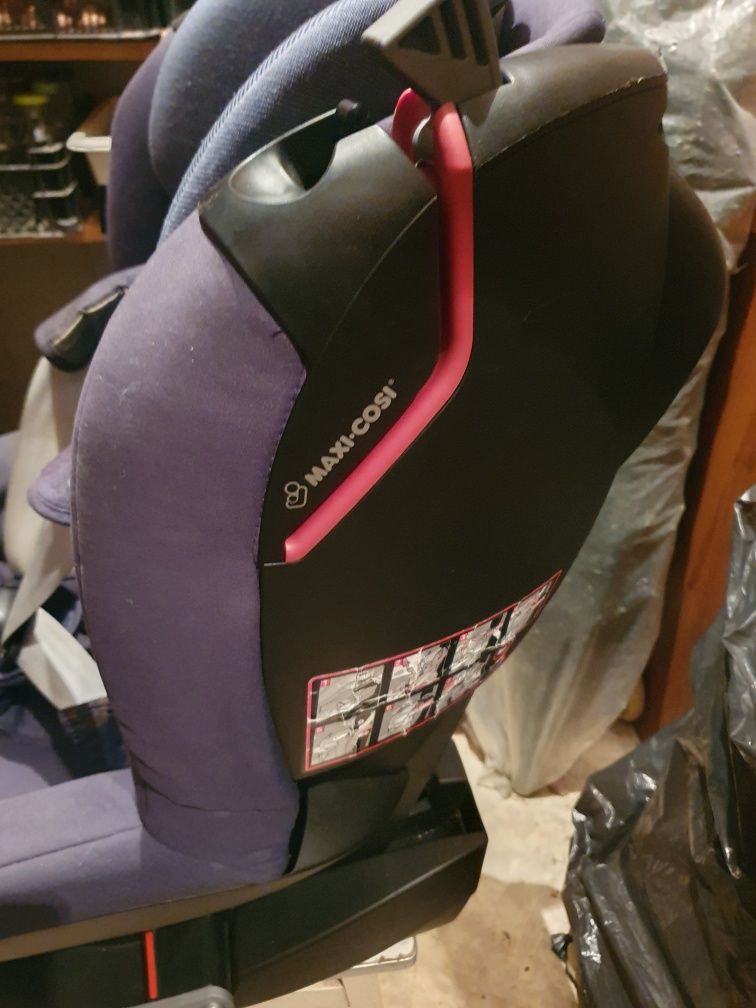 Fotelik samochodowy Maxi Cosi Tobi 9-18