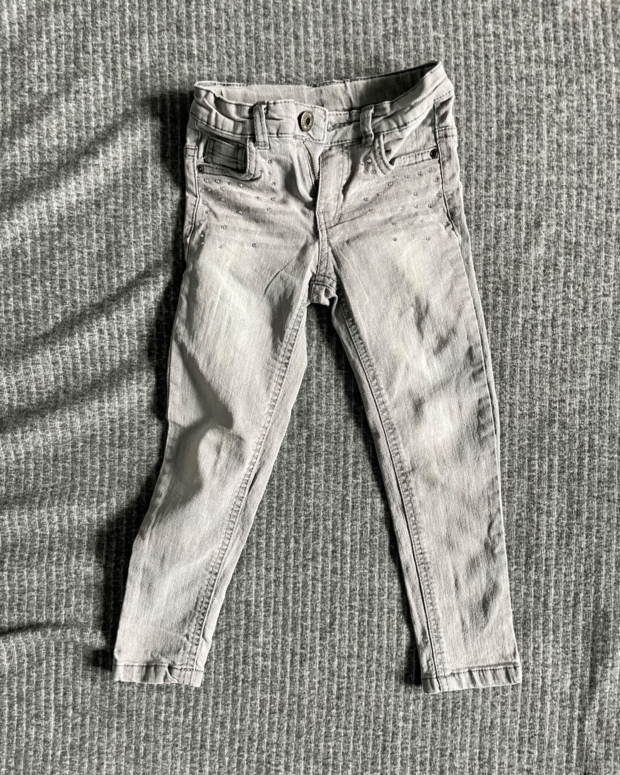 Spodnie dziewczęce r 110 z kryształkami jeans