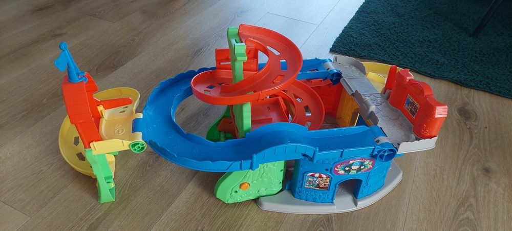 Zjeżdżalnia/Tor Fisher Price, Little People