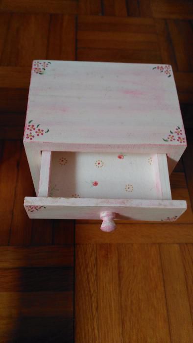 Mobília de Quarto (Pintada à Mão) p/ bonecas