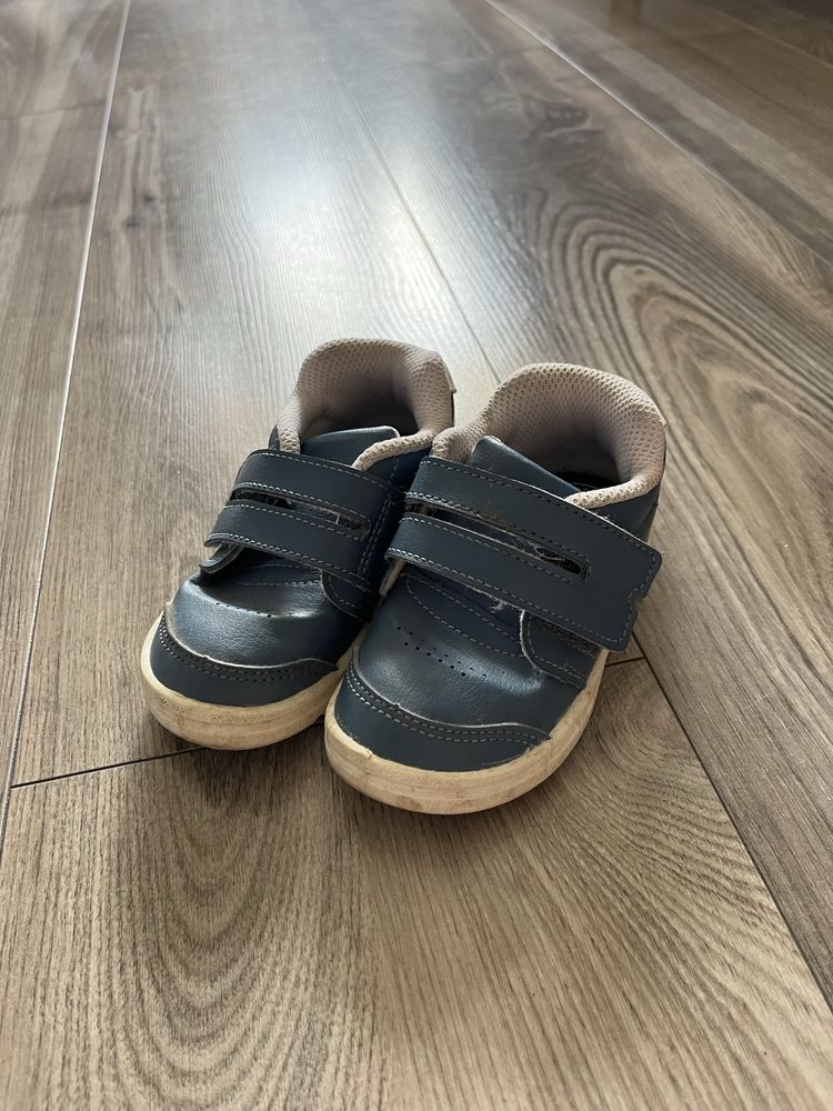 Buty sportowe Decathlon 23