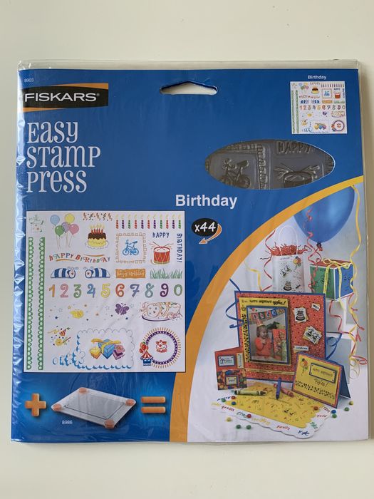 Zestaw stempli akrylowych urodziny, Fiskars Easy stamp press Birthday