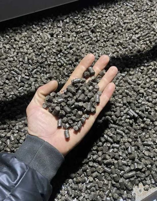 Pellet z łuski słonecznika