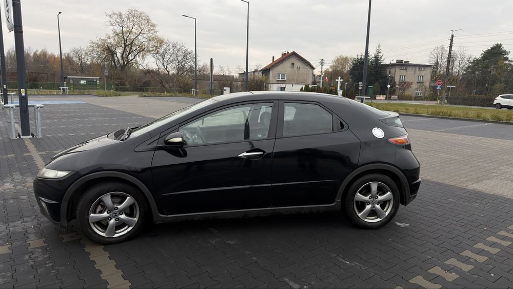 Samochod honda civic 2006 poj 1.4 przebieg 263tys