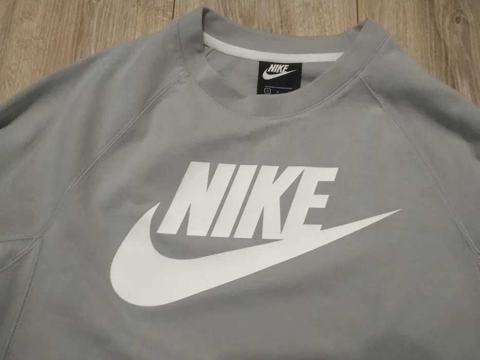 Nike crewneck size S bluza