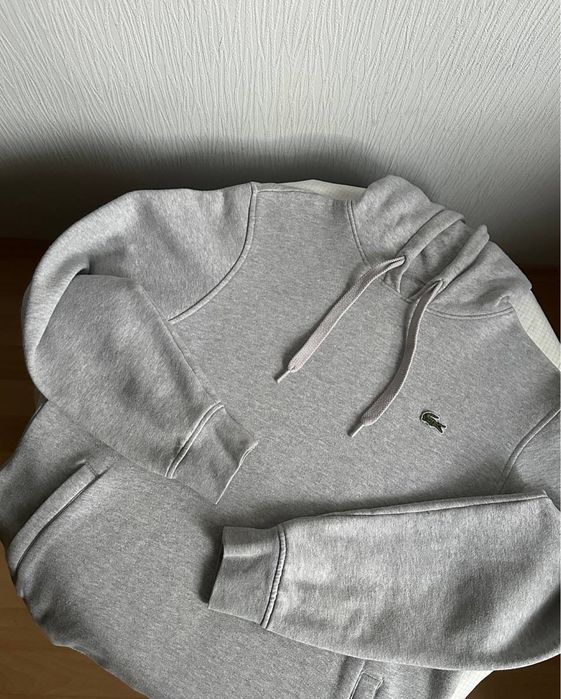 Сірий худі Lacoste на флісі