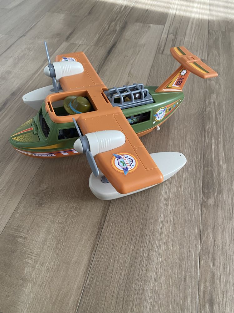 Hidroavião pynipon action safari