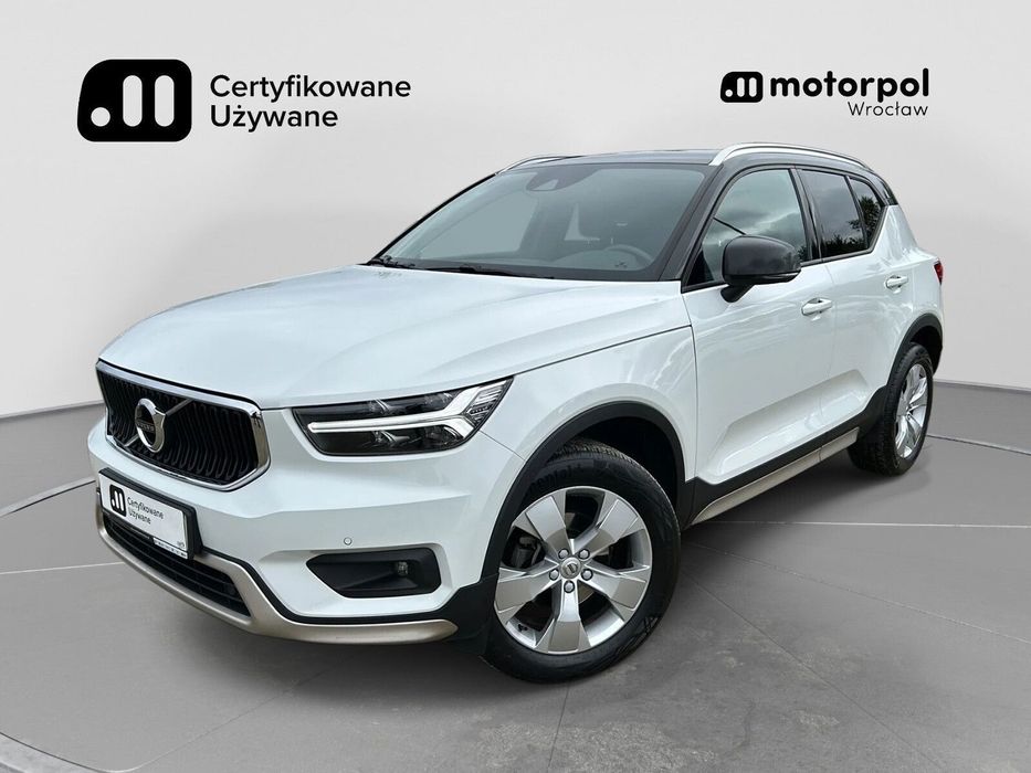 Volvo XC 40 Momentum T3, Podgrzewane fotele i kierownica, Kamera, GPS, Salon PL