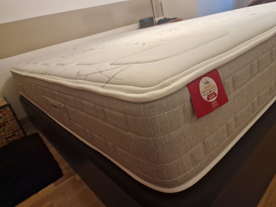 Colchão de casal (200x160)