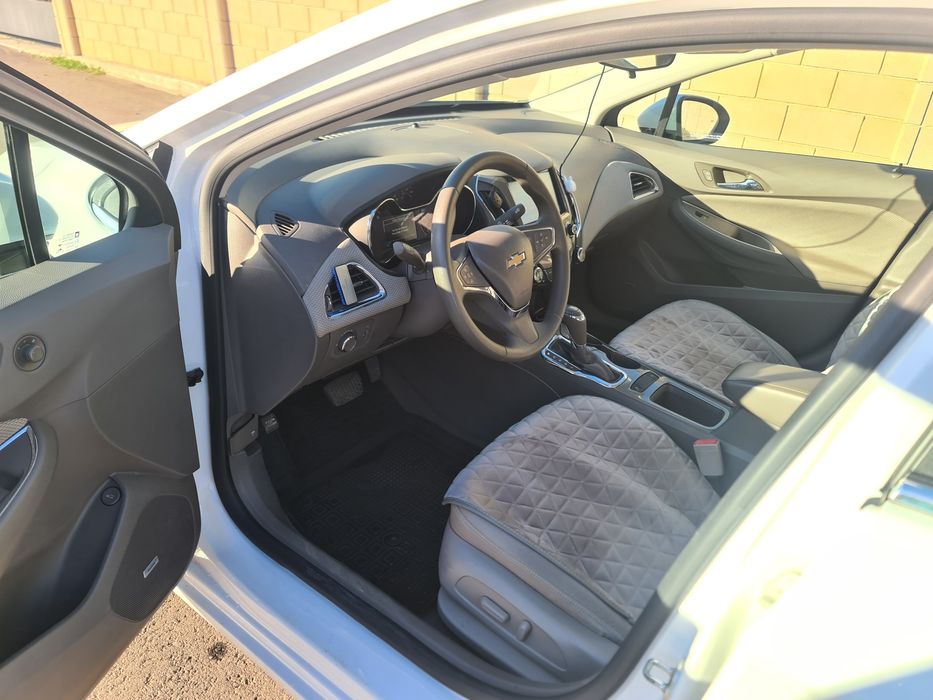 Chevrolet Cruze  продам свой авто