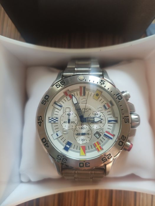 Продам годинник Nautica з хронографом