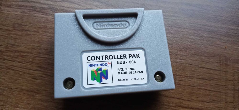 Nintendo 64 controller pak do pada kontrolera konsoli