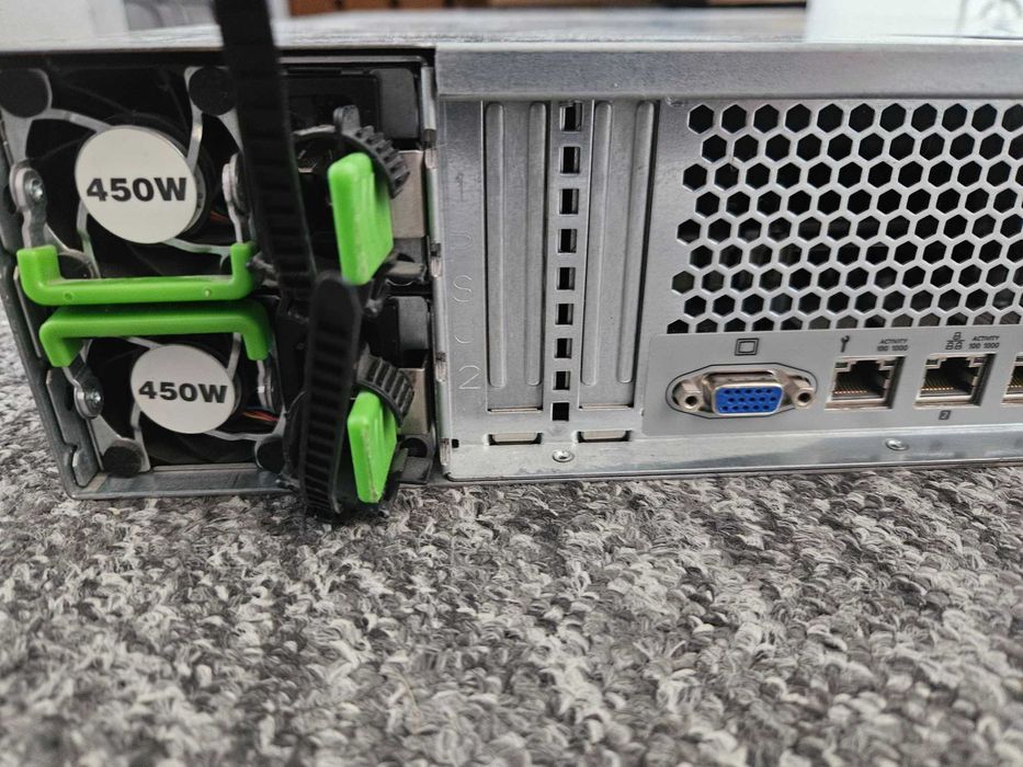 Serwer Fujitsu Primergy RX300 S7 Xeon E5-2643, 32GB RAM