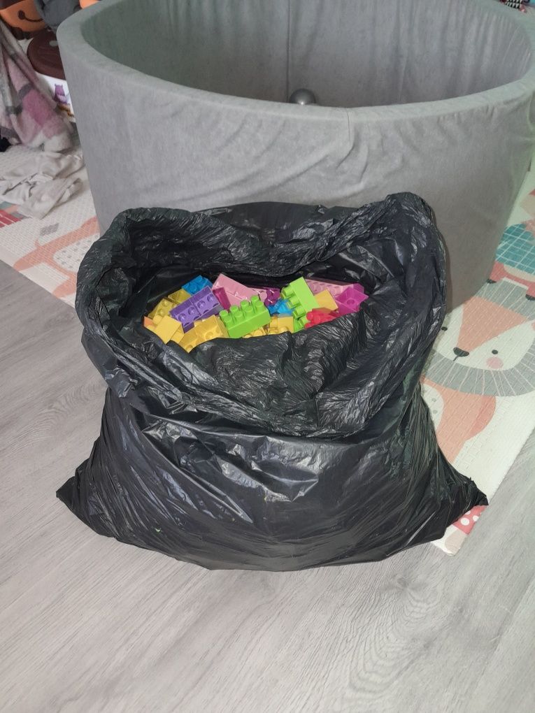 Worek klocków plastikowych