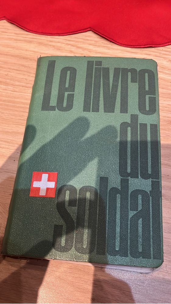 Livros militares suiço