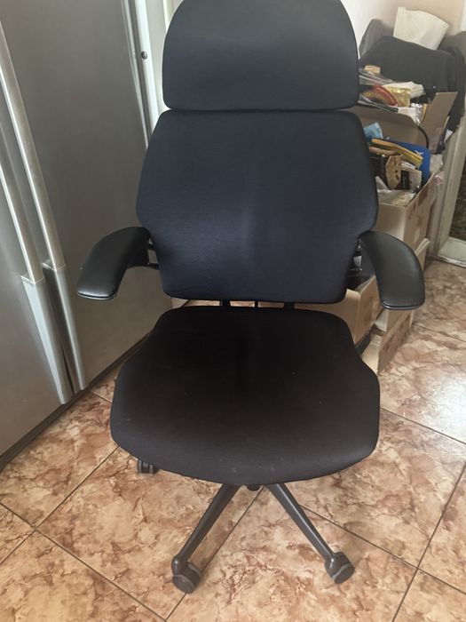 Ергономічне крісло Humanscale Freedom