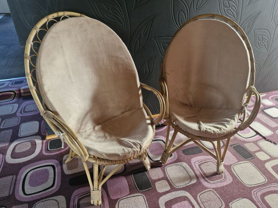 Zestaw mebli ogrodowych 4 fotele ratanowe beżowe siedziska stolik