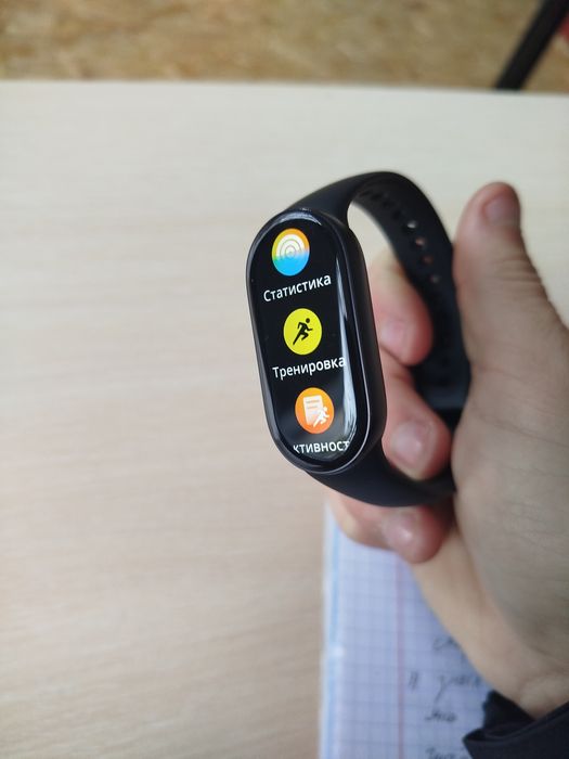 Продам Mi bend 10