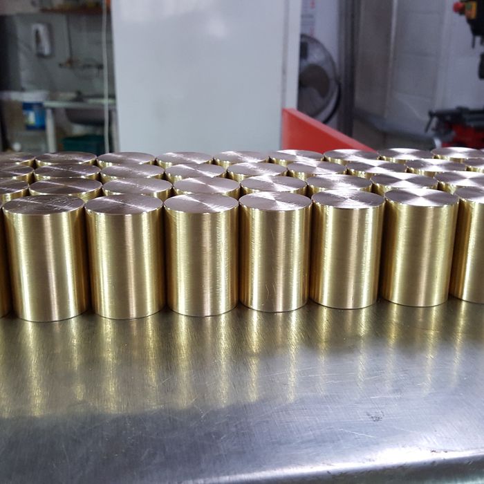 Tornearia Mecânica. Serviços técnicos de metalomecânica.