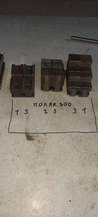 Люнети  на токарний станок. Та кулачки токарні до токарних патронів