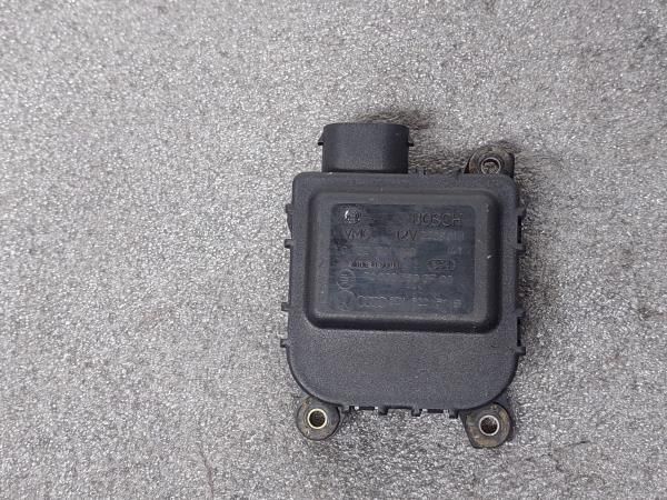 Motor da comporta da sofagem VOLKSWAGEN Passat (3B2)