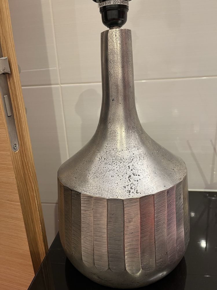 Candeeiro de mesa
