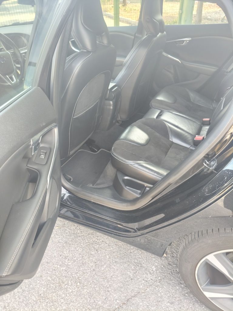 VOLVO V40 1.6 D2 R-Design | 2013 | 159.743 km
