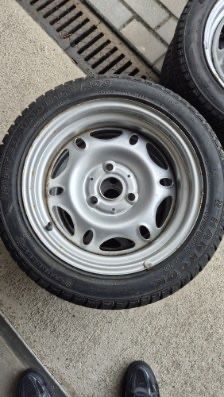 Felgi stalowe i opony zimowe do Smarta