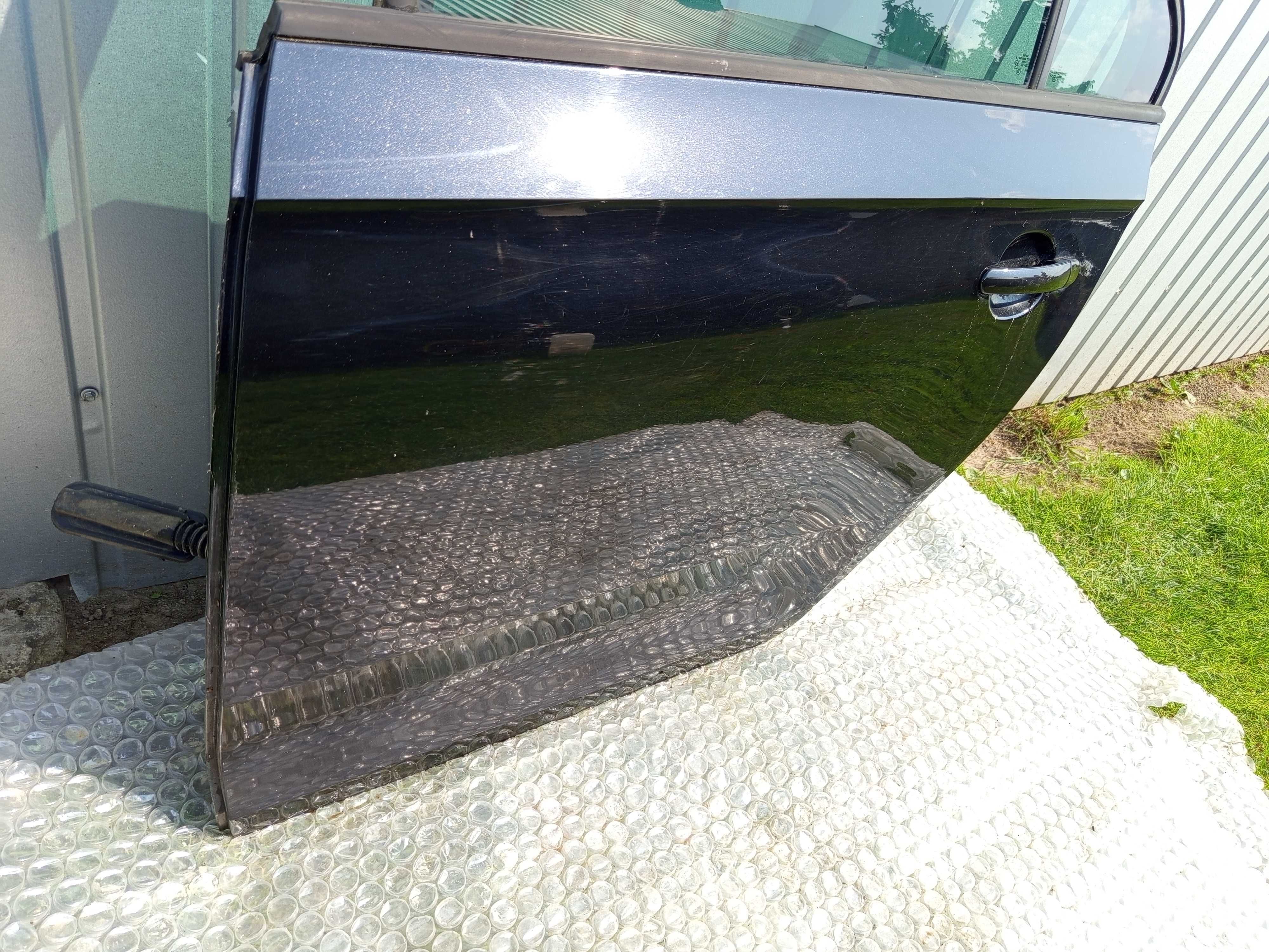 Drzwi Lewe Tył tylne SEAT TOLEDO IV Sedan 14r. Skoda Rapid lak. LF9R