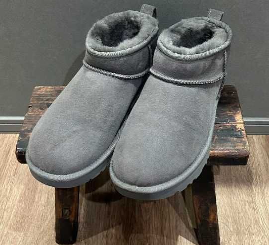 UGG Classic Ultra Mini Boot R.40