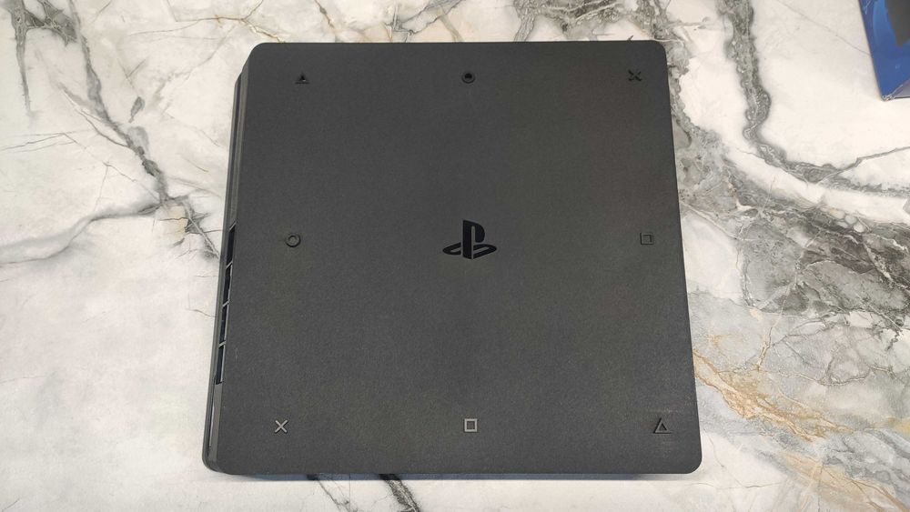 PlayStation 4 / PS4 Slim 1Tb Mafia III Idealna, Jailbreak (FW< 11.02)