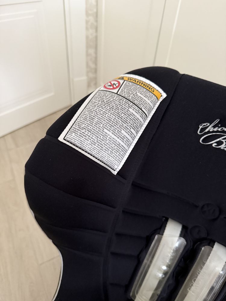 Автокрісло chicco proxima black label
